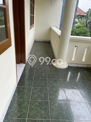 Rumah Terawat LT 90m² / LB 150m² di Lokasi Premium Bintaro, Tangerang Selatan Rumah Terawat LT 90m² / LB 150m² di Lokasi Premium Bintaro, Tangerang Selatan