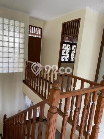 Rumah Terawat LT 90m² / LB 150m² di Lokasi Premium Bintaro, Tangerang Selatan Rumah Terawat LT 90m² / LB 150m² di Lokasi Premium Bintaro, Tangerang Selatan