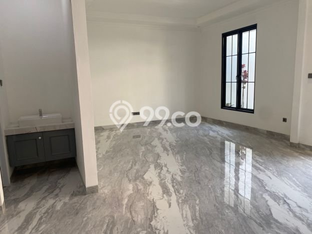 Ready to Use! Luxury House LT 177m2 Desain Elegan di Bintaro Ready to Use! Luxury House LT 177m2 Desain Elegan di Bintaro