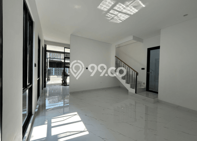 Ready to Use! Luxury House LT 135m2 Desain Elegan di Bintaro Ready to Use! Luxury House LT 135m2 Desain Elegan di Bintaro