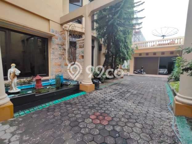 Rumah Siap Huni di , Surabaya, LT 800m2m² LB 750m2m² Rumah Siap Huni di , Surabaya, LT 800m2m² LB 750m2m²