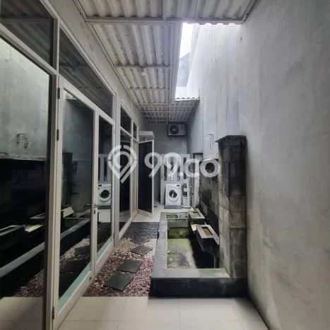 Rumah Modern Cantik 4 KT Siap Huni di Wiyung Rumah Modern Cantik 4 KT Siap Huni di Wiyung