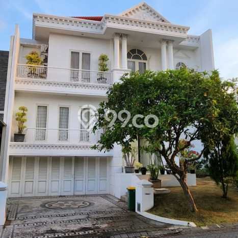 Rumah Luxury Modern Tanpa Renovasi di Pakuwon Indah Surabaya Rumah Luxury Modern Tanpa Renovasi di Pakuwon Indah Surabaya