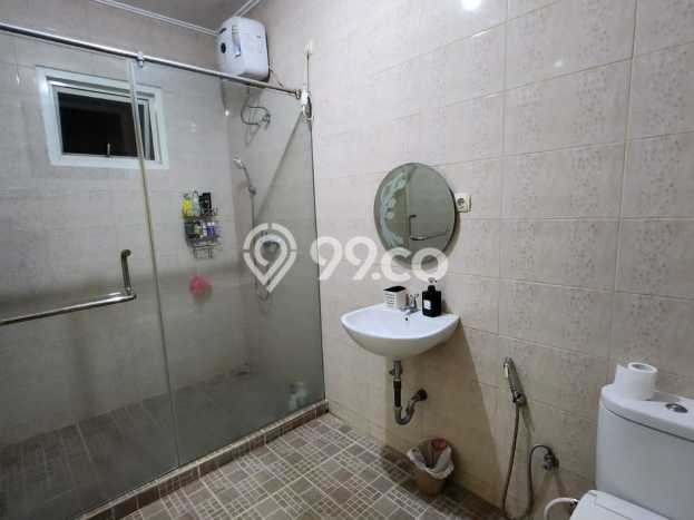 Rumah Luxury Modern Tanpa Renovasi di Pakuwon Indah Surabaya Rumah Luxury Modern Tanpa Renovasi di Pakuwon Indah Surabaya