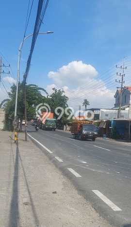 Gudang Disewa di Surabaya dengan LB 1m2 Area Komersial Ramai Gudang Disewa di Surabaya dengan LB 1m2 Area Komersial Ramai