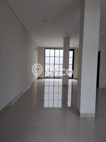 Rumah Cantik Siap Huni Di Wiyung Luas 120m2 Aman Rumah Cantik Siap Huni Di Wiyung Luas 120m2 Aman