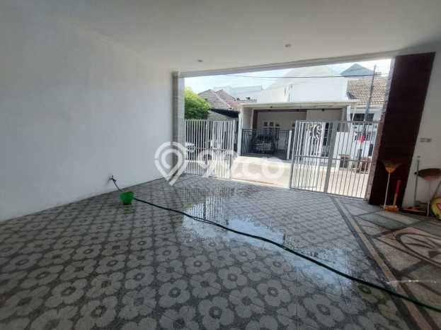 Rumah Nyaman 5 KT di Wiyung, Surabaya - LT 119m2m² Rumah Nyaman 5 KT di Wiyung, Surabaya - LT 119m2m²