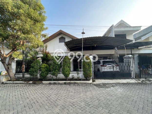 Ready to Use! Premium House LT 200m2 Desain Elegan di Semolowaru Ready to Use! Premium House LT 200m2 Desain Elegan di Semolowaru