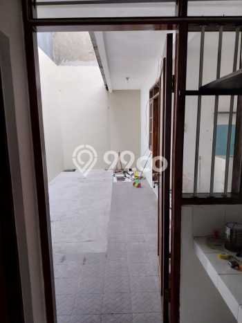 For Sale Rumah 3 Kamar Lokasi Ideal Nyaman dan Strategis di Wiyung For Sale Rumah 3 Kamar Lokasi Ideal Nyaman dan Strategis di Wiyung