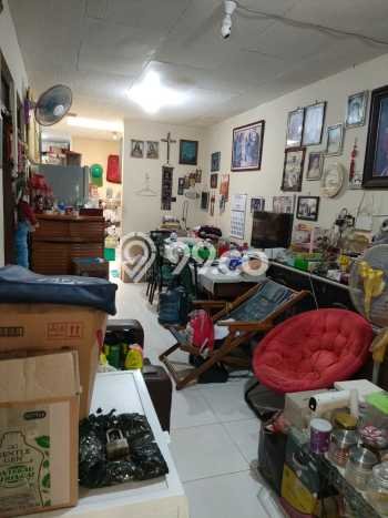 Rumah Luas Asri 2 KT Siap Pakai di Darmo permai Surabaya Rumah Luas Asri 2 KT Siap Pakai di Darmo permai Surabaya