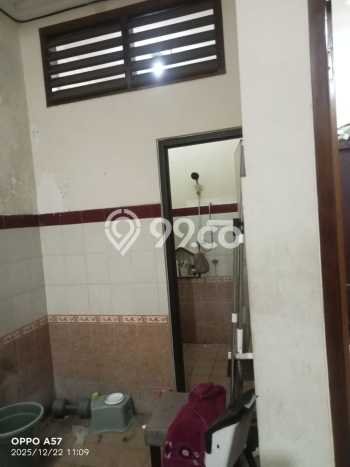 Rumah Luas Asri 4 KT Siap Pakai di Manukan Surabaya Rumah Luas Asri 4 KT Siap Pakai di Manukan Surabaya