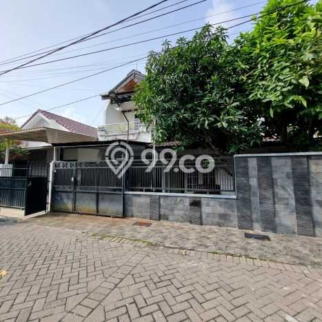 For Sale Hunian Rumah Terawat 5 KT di Babatan, Surabaya For Sale Hunian Rumah Terawat 5 KT di Babatan, Surabaya