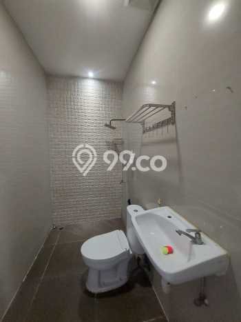 Rumah Nyaman 5 KT di Wiyung, Surabaya - LT 119m2m² Rumah Nyaman 5 KT di Wiyung, Surabaya - LT 119m2m²