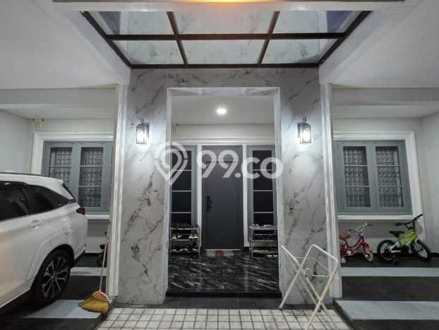 Rumah SUPER MEWAH! di , Surabaya, LT 199m2m² Bangunan 210m2m², BISA KPR Rumah SUPER MEWAH! di , Surabaya, LT 199m2m² Bangunan 210m2m², BISA KPR
