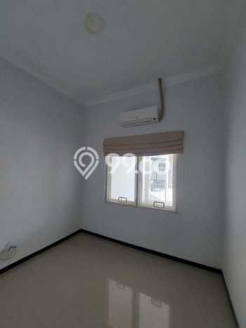 Rumah Nyaman 5 KT di Wiyung, Surabaya - LT 119m2m² Rumah Nyaman 5 KT di Wiyung, Surabaya - LT 119m2m²