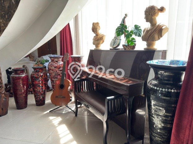 Jual Rumah Luas Elegan Dengan View Cantik di TB Simatupang, Jakarta Selatan Jual Rumah Luas Elegan Dengan View Cantik di TB Simatupang, Jakarta Selatan
