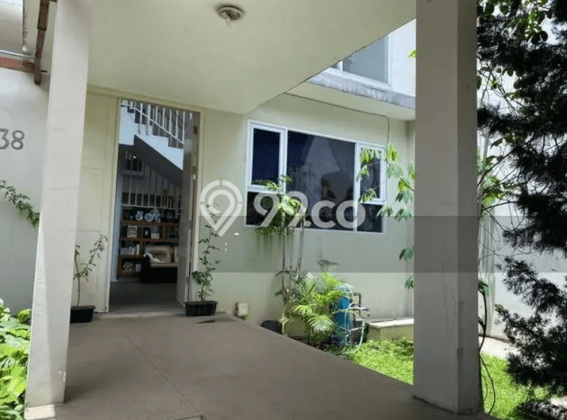 Hunian Eksklusif Siap Huni LT 360m2 di Cidadap, Bandung Hunian Eksklusif Siap Huni LT 360m2 di Cidadap, Bandung