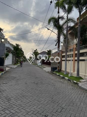 Ready to Use! Premium House LT 164m2 Desain Modern di Manyar Ready to Use! Premium House LT 164m2 Desain Modern di Manyar