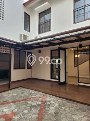 Rumah Disewakan Tangerang LT 180m2 LB 200m2 Kawasan Alam Sutera Rumah Disewakan Tangerang LT 180m2 LB 200m2 Kawasan Alam Sutera