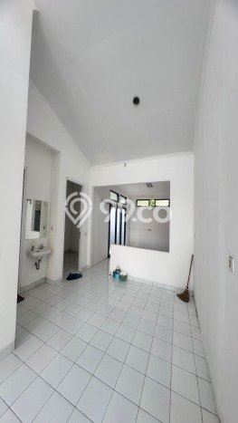 Disewakan! Rumah 2 Kamar Tidur &
1 Kamar Mandi di BSD City, Tangerang Disewakan! Rumah 2 Kamar Tidur &
1 Kamar Mandi di BSD City, Tangerang