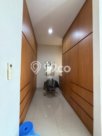 For Sale Hunian Rumah Terawat 3 Kamar di BSD City, Tangerang For Sale Hunian Rumah Terawat 3 Kamar di BSD City, Tangerang