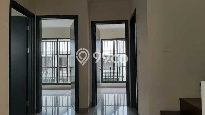Rumah kawasan Gading Serpong, Siap Huni, 5 KT, Dekat Gading Serpong, Tangerang, Tangerang, Luas 84m² Bangunan 144m² Rumah kawasan Gading Serpong, Siap Huni, 5 KT, Dekat Gading Serpong, Tangerang, Tangerang, Luas 84m² Bangunan 144m²