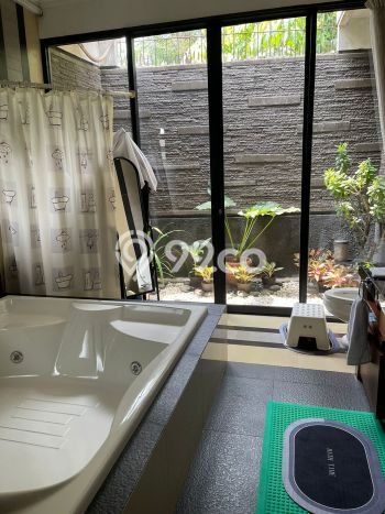 Hunian Elit LB 500m2 Siap Pakai Desain Elegan di BSD, Tangerang Hunian Elit LB 500m2 Siap Pakai Desain Elegan di BSD, Tangerang