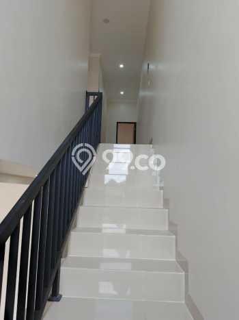 Rumah Modern 4 Kamar LT 100m2 di Serpong Regency Melati Mas Rumah Modern 4 Kamar LT 100m2 di Serpong Regency Melati Mas