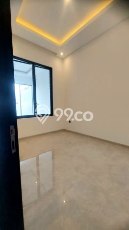 Rumah Elit LB 200m2 Siap Huni Desain Elegan di Kupang, Surabaya Rumah Elit LB 200m2 Siap Huni Desain Elegan di Kupang, Surabaya