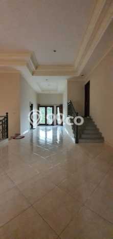 Rumah sewa siap pakai 7 KT di Citraland, Surabaya Rumah sewa siap pakai 7 KT di Citraland, Surabaya