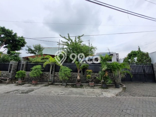 Jual Rumah Mewah Megah Dengan View Cantik di Kutisari, Surabaya Jual Rumah Mewah Megah Dengan View Cantik di Kutisari, Surabaya