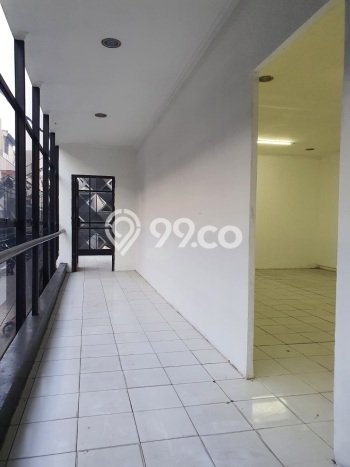 Disewakan Ruko di Kawasan Ramai Ngagel Luas 225m2 Disewakan Ruko di Kawasan Ramai Ngagel Luas 225m2