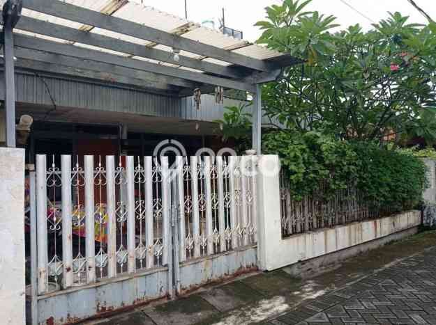 Rumah Minimalis 3 KT di Darmo permai Surabaya Semi Furnished Rumah Minimalis 3 KT di Darmo permai Surabaya Semi Furnished