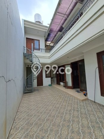 PROMO SPESIAL! Rumah Ready Stock di Lakarsantri, Surabaya, LT 200m2m² Bangunan 170m2m² PROMO SPESIAL! Rumah Ready Stock di Lakarsantri, Surabaya, LT 200m2m² Bangunan 170m2m²