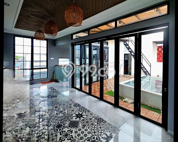 For Sale! Luxury House LT 126m2 Desain Modern di harapan indah For Sale! Luxury House LT 126m2 Desain Modern di harapan indah