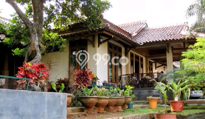 Rumah Murah LT 2416m2 di Jatibening Lingkungan Asri Rumah Murah LT 2416m2 di Jatibening Lingkungan Asri
