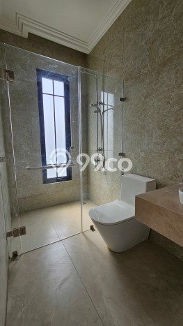 Rumah sewa siap huni 4 KT di Summarecon Crown Gading, Bekasi Rumah sewa siap huni 4 KT di Summarecon Crown Gading, Bekasi