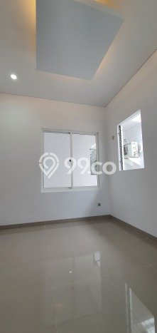 SPECIAL RATE! Rumah area Cakung, 4 KT, Area Asri, LT 161m² LB 250m² SPECIAL RATE! Rumah area Cakung, 4 KT, Area Asri, LT 161m² LB 250m²