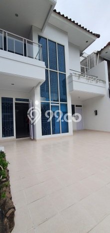 SPECIAL RATE! Rumah area Cakung, 4 KT, Area Asri, LT 161m² LB 250m² SPECIAL RATE! Rumah area Cakung, 4 KT, Area Asri, LT 161m² LB 250m²