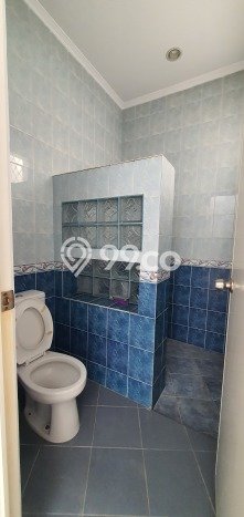 PILIHAN TEPAT! Rumah di Kelapa Gading, 4 KT, Akses Sekolah, LT 102m² Bangunan 200m² PILIHAN TEPAT! Rumah di Kelapa Gading, 4 KT, Akses Sekolah, LT 102m² Bangunan 200m²