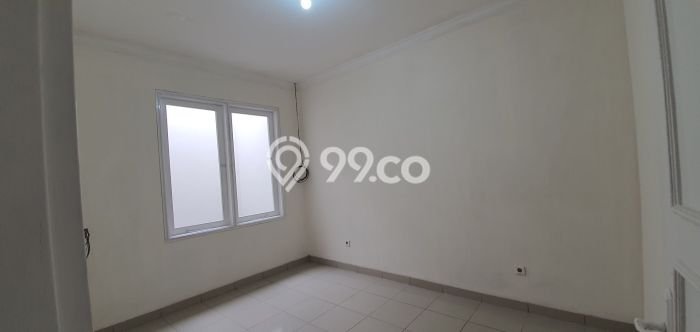 Rumah di Kelapa Gading, Akses ke Pusat Kota, 3 KT, Luas 96m² Bangunan 140m² Rumah di Kelapa Gading, Akses ke Pusat Kota, 3 KT, Luas 96m² Bangunan 140m²