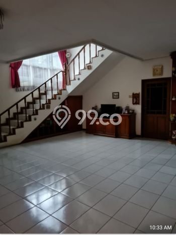 Rumah Nyaman dengan Luas Bangunan 250m² di Kawasan Kelapa Gading, Jakarta Utara Rumah Nyaman dengan Luas Bangunan 250m² di Kawasan Kelapa Gading, Jakarta Utara
