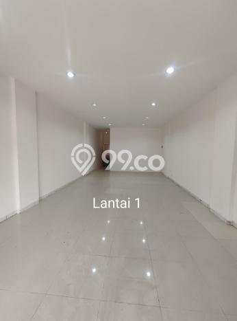 Ruko Siap Pakai Kawasan Kelapa Gading, Luas 300m², Area Bisnis Ruko Siap Pakai Kawasan Kelapa Gading, Luas 300m², Area Bisnis