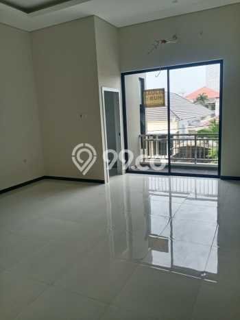 Rumah Modern Cantik 4 KT Siap Huni di Mulyorejo Rumah Modern Cantik 4 KT Siap Huni di Mulyorejo