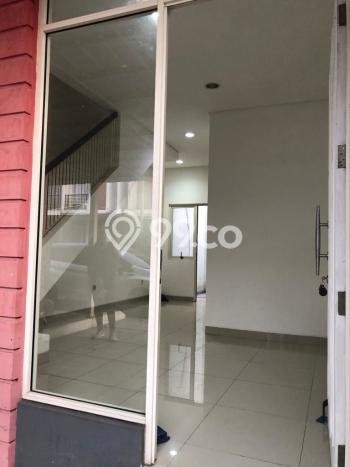 Rumah Modern Cantik 3 Kamar Siap Huni di BSD Rumah Modern Cantik 3 Kamar Siap Huni di BSD