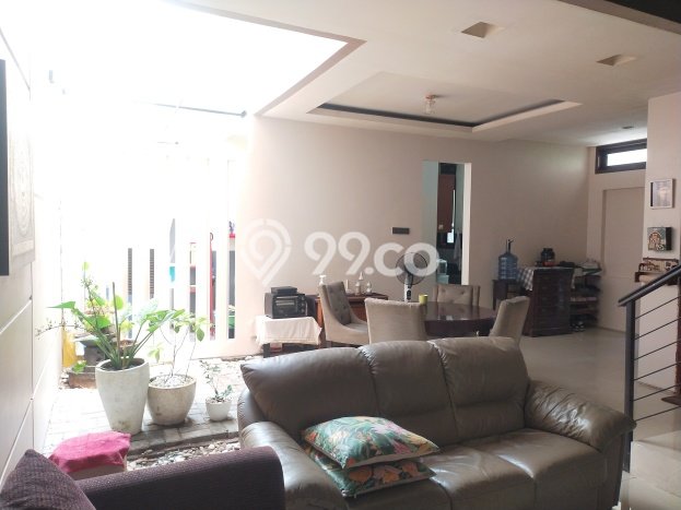 Rumah Terawat di Sektor 9-Bintaro, Tangerang Selatan, LT 120m² Bangunan 165m² DIJUAL CEPAT! Rumah Terawat di Sektor 9-Bintaro, Tangerang Selatan, LT 120m² Bangunan 165m² DIJUAL CEPAT!