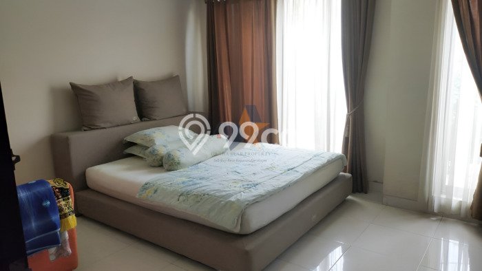 Rumah Luxury Modern Tanpa Renovasi di Graha Raya Tangerang Rumah Luxury Modern Tanpa Renovasi di Graha Raya Tangerang
