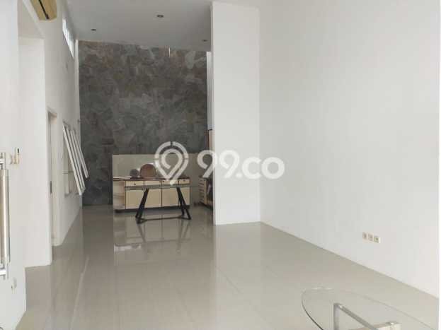 Rumah Modern 3 KT di Graha Bintaro Jakarta Selatan Rumah Modern 3 KT di Graha Bintaro Jakarta Selatan