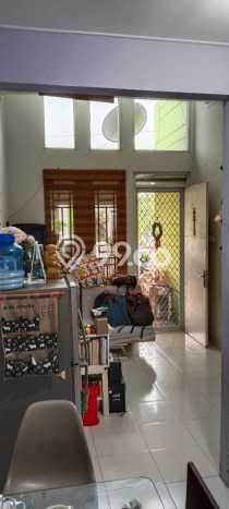 Rumah Modern 2 KT di Serpong Villa Melati Mas Tangerang Selatan Unfurnished Rumah Modern 2 KT di Serpong Villa Melati Mas Tangerang Selatan Unfurnished