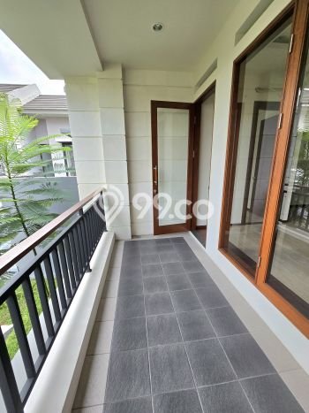 Jual Rumah Luas Elegan Dengan View Cantik di Bintaro, Jakarta Selatan Jual Rumah Luas Elegan Dengan View Cantik di Bintaro, Jakarta Selatan